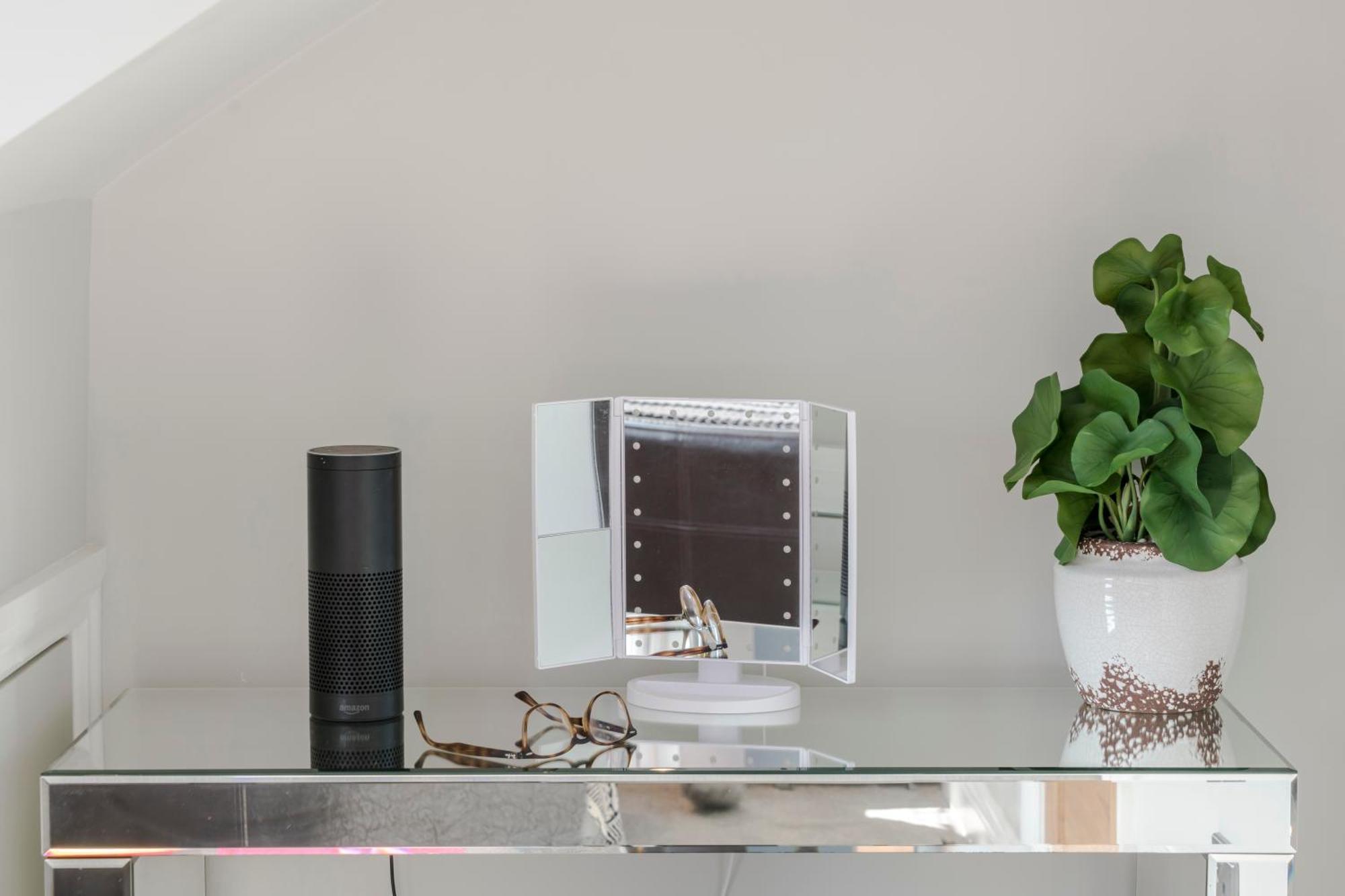 Stunning 3 Bed Duplex Apartment In The Heart Of West Hampstead Londra Esterno foto
