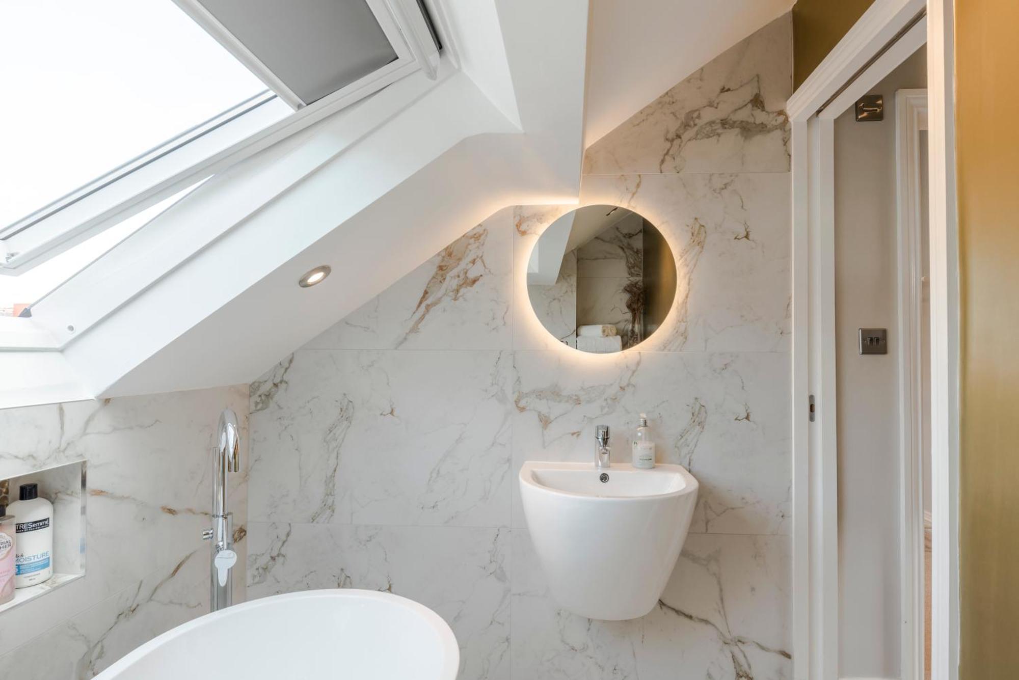 Stunning 3 Bed Duplex Apartment In The Heart Of West Hampstead Londra Esterno foto